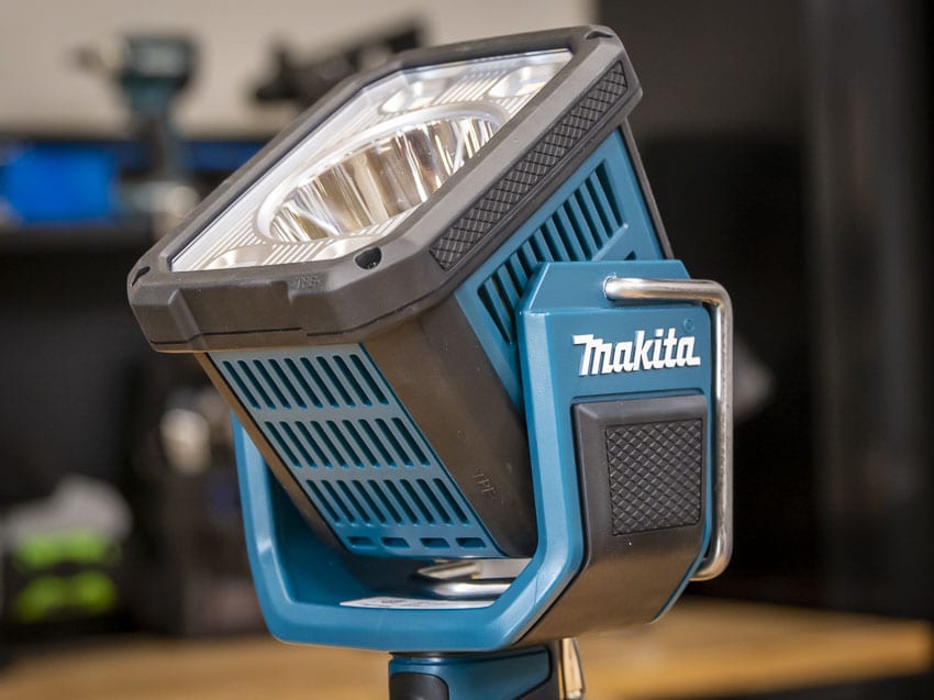 DML812 - TORCIA A BATTERIA Makita