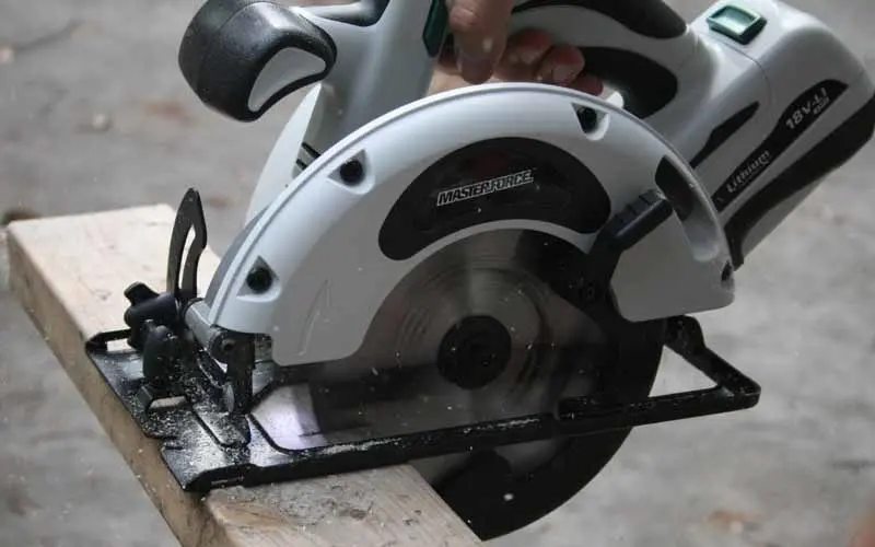 Masterforce 18V Lithium-ion circular saw