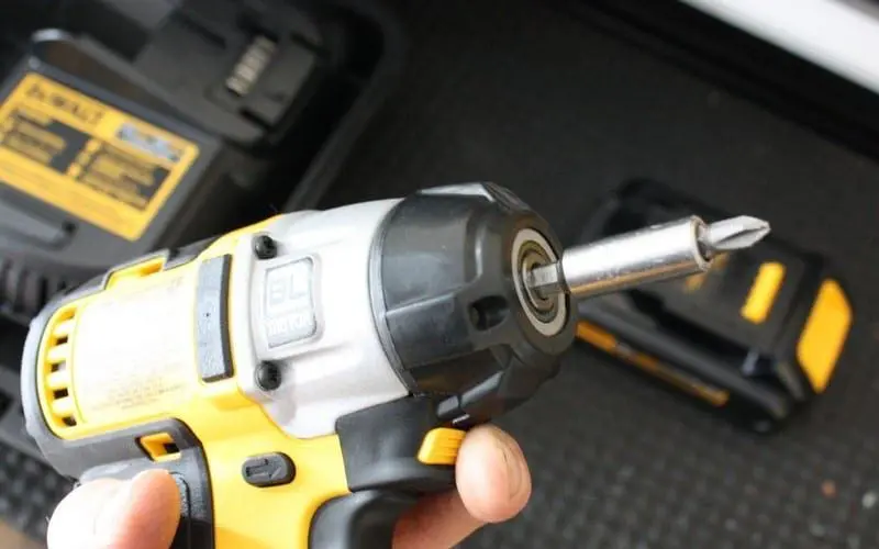 DeWalt DCF895C2 brushless impact driver