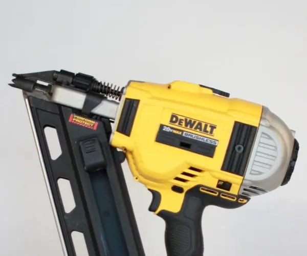 DeWalt DCN690 Cordless Framing Nailer