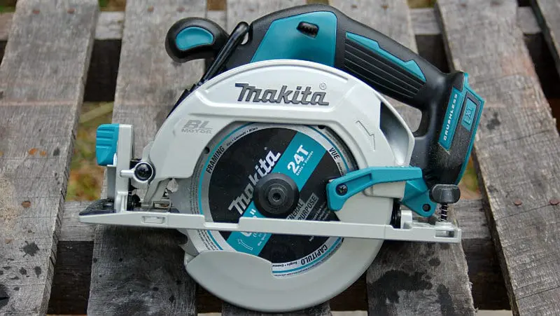 Makita XSH03Z Featured Image