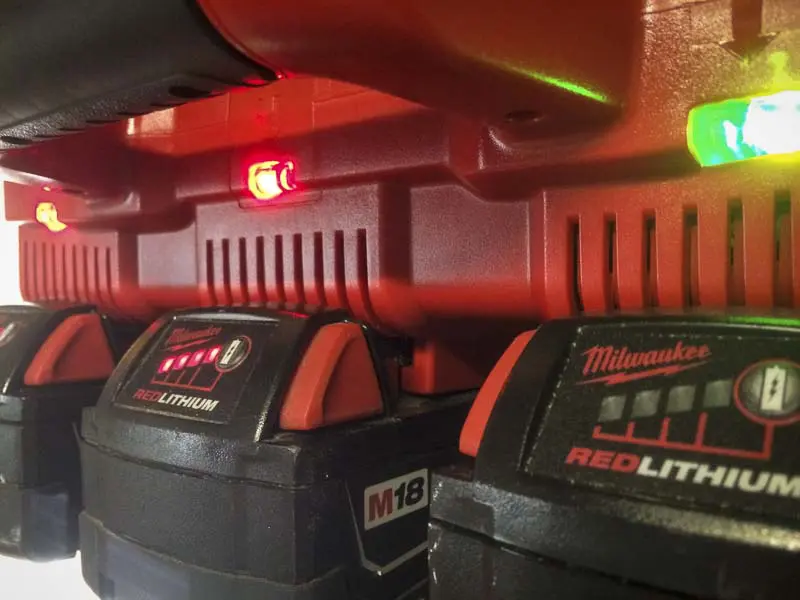 milwaukee m12 m18 rapid charger leds