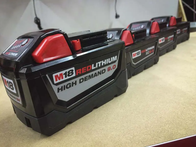 Milwaukee 18v 9.0 ah battery sale