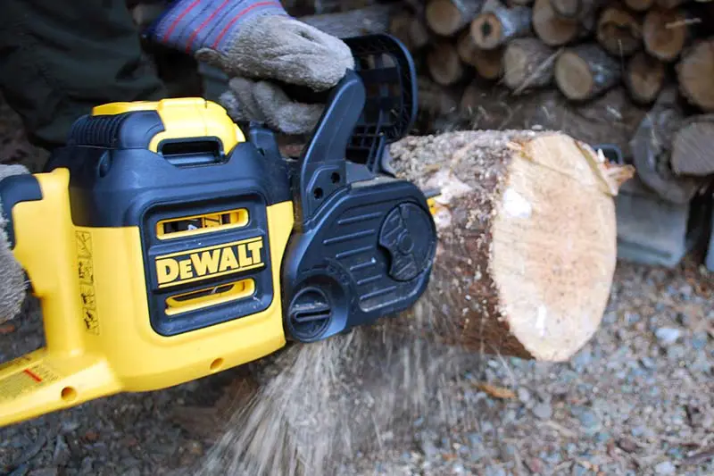 DeWalt 40V Max Chainsaw Basics