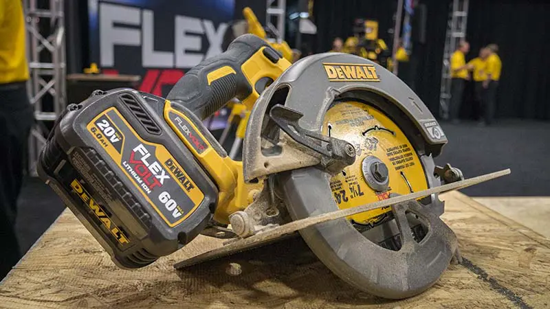 Dewalt FlexVolt 60V Max Circular Saw