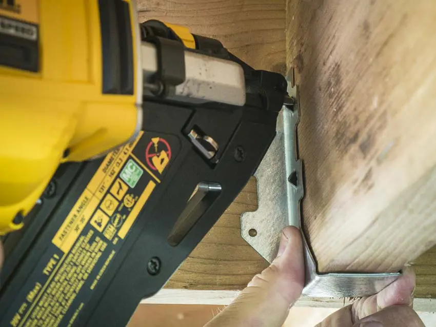 DeWalt 20V Cordless Strap Nailer