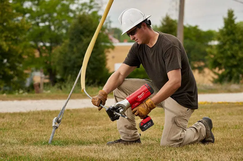 Milwaukee M18 FORCE LOGIC 9T Utility Cutter