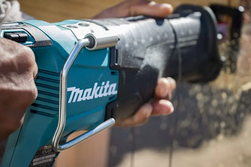 Makita XRJ05 18V LXT Brushless Recipro Saw Review