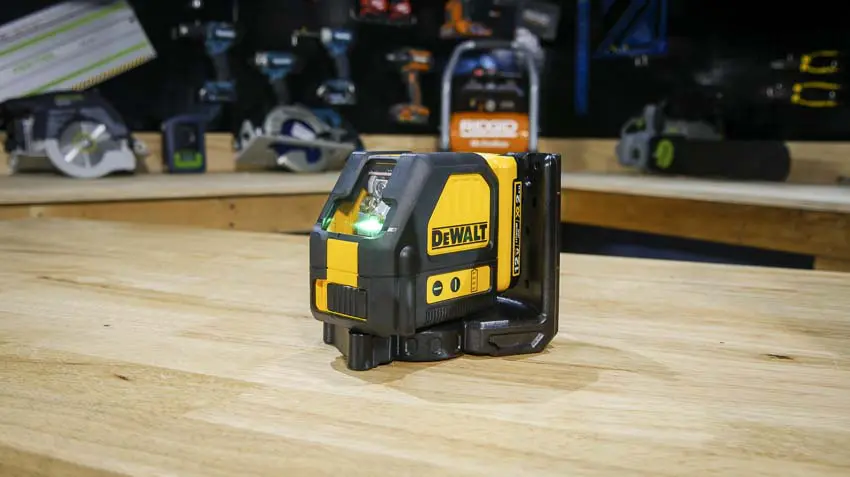 Dewalt dw088lg 12v cross line laser green sale