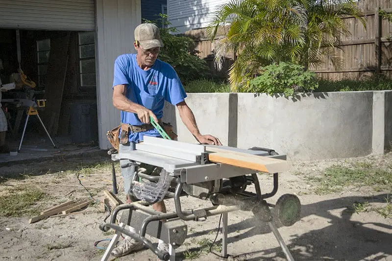 Hitachi 10-Inch Jobsite Table Saw