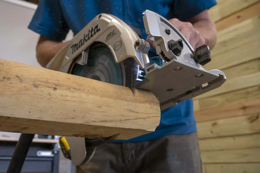 Best Cordless Circular Saw Capacity - Makita XSH10