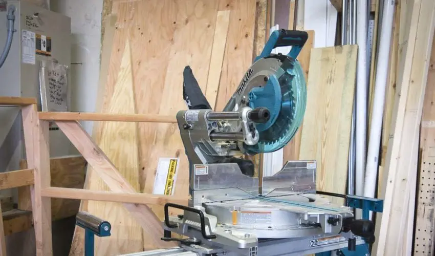 How to Calibrate a Miter Saw: Pro Tips