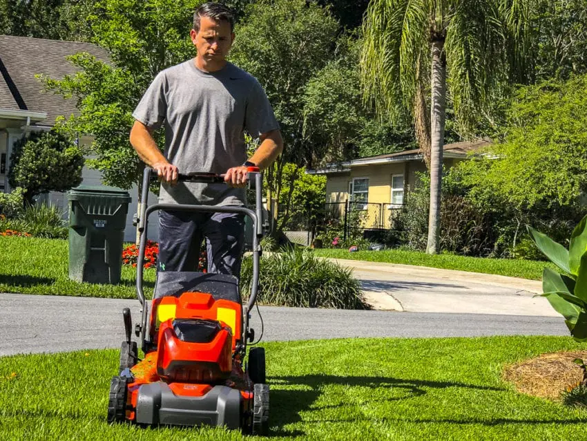 Husqvarna 40V Self-Propelled Lawn Mower