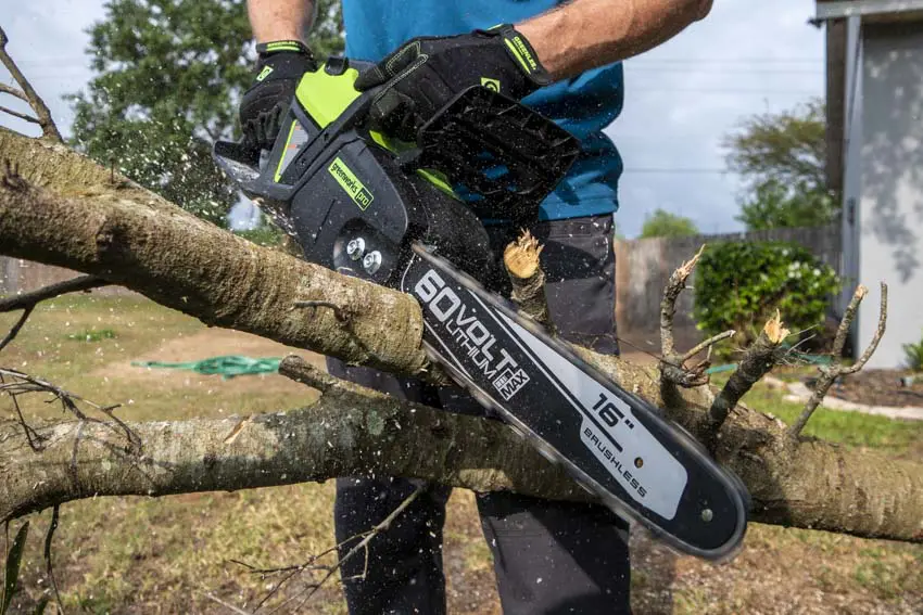 Greenworks 60V Chainsaw CS60L212