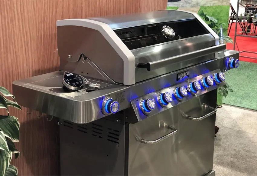 Monument Grills 6-Burner Grill