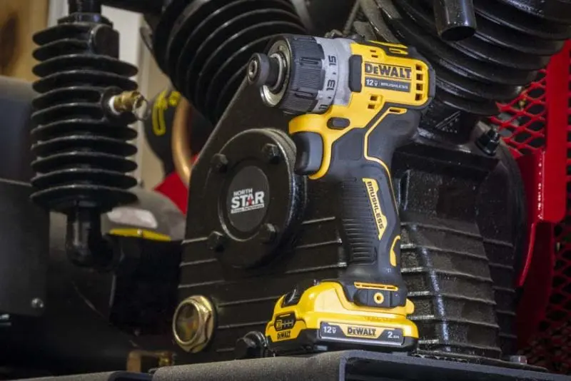 DeWalt 12V Brushless Screwdriver Review DCF601B