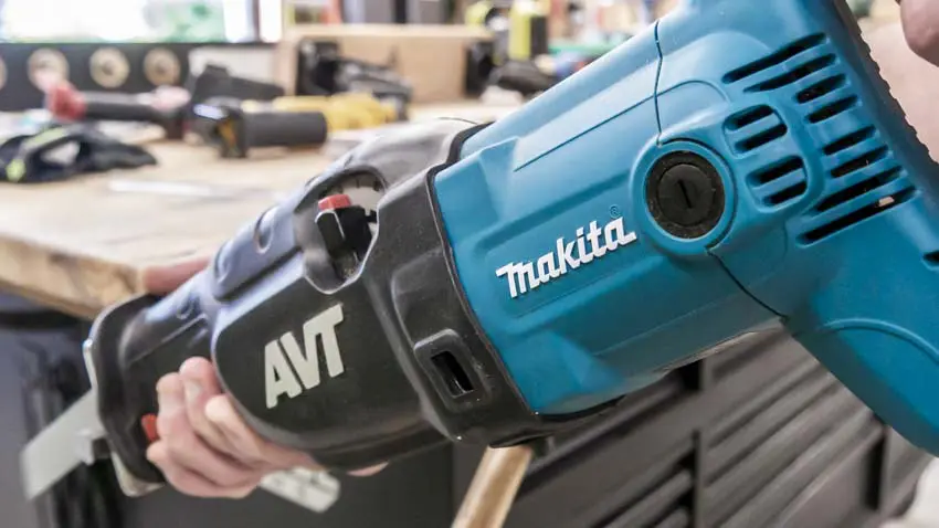 Makita 15-Amp Recipro Saw Review JR3070CTZ