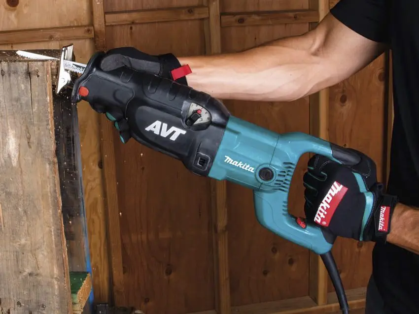 Makita 15-Amp AVT Recipro Pallet Saw