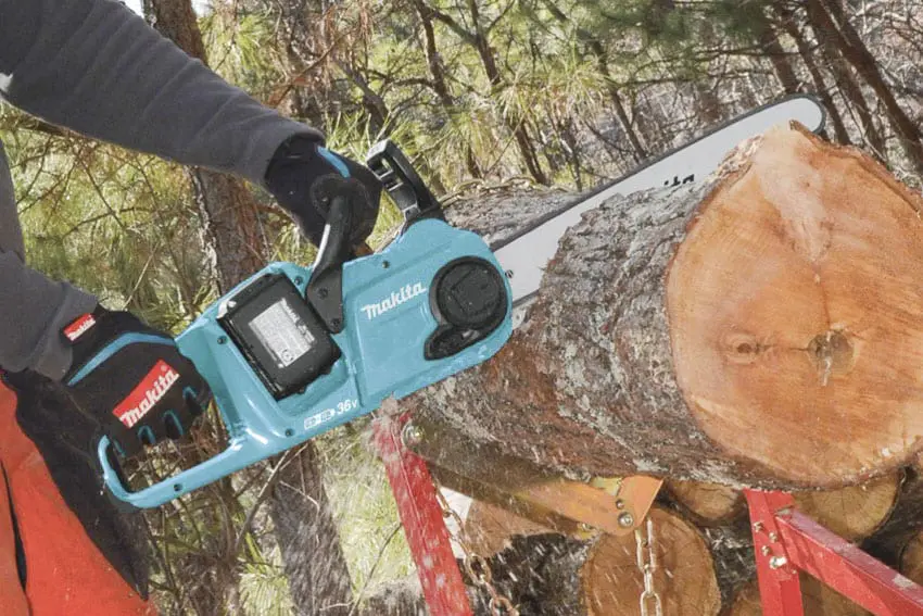 Makita rechargeable chainsaw sale