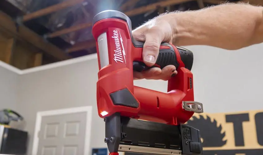 Milwaukee M12 23-Gauge Pin Nailer 2540 Profile