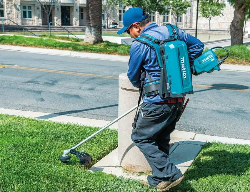 Makita Backpack Battery String Trimmer