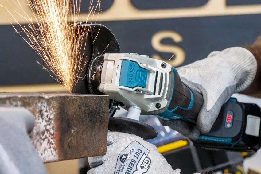 Makita 18V LXT Cordless X-Lock Angle Grinder XAG26 Review