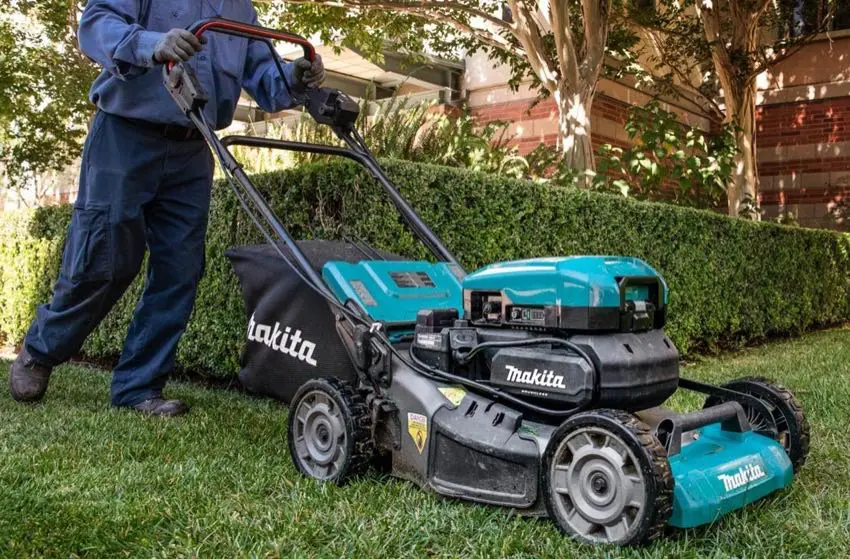 Makita lawn mower battery powered sale