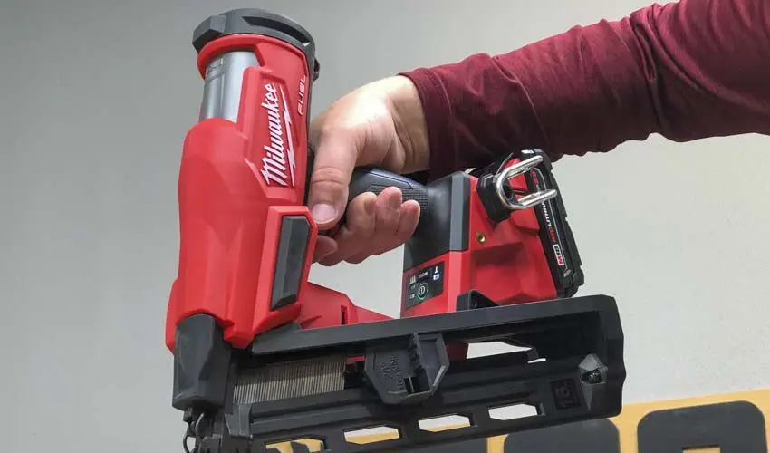 Milwaukee M18 Fuel 16-Gauge Finish Nailer Review