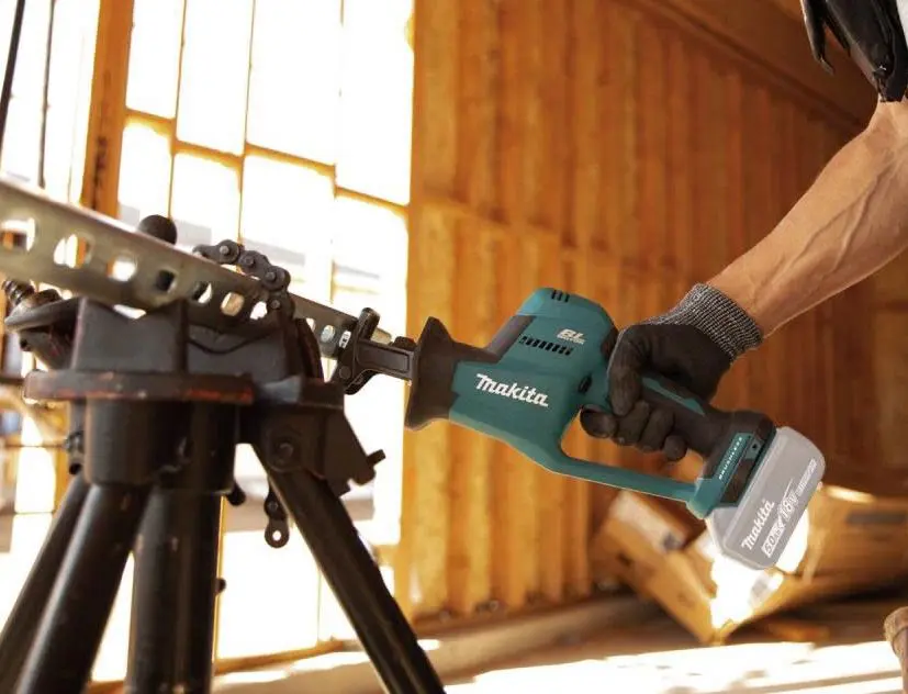 Makita 18V LXT Reciprocating Saw