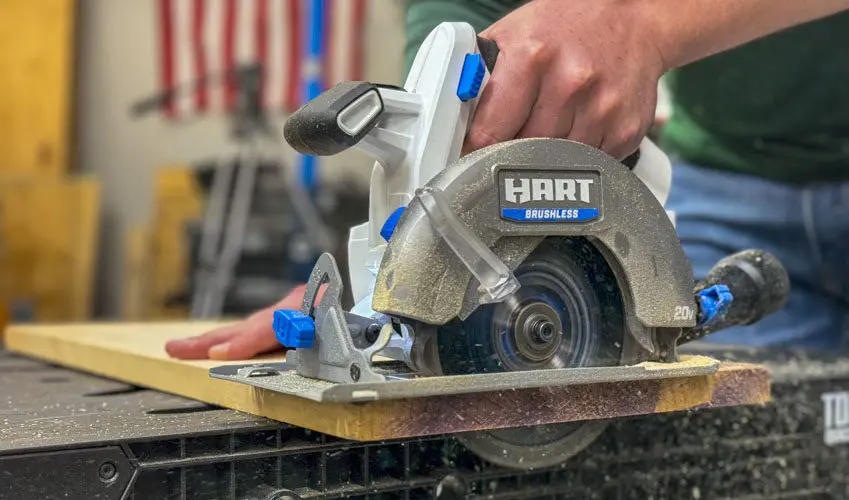 HART compact circular saw