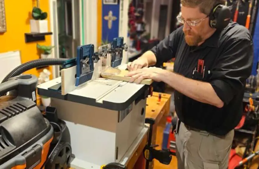 how to use a router table