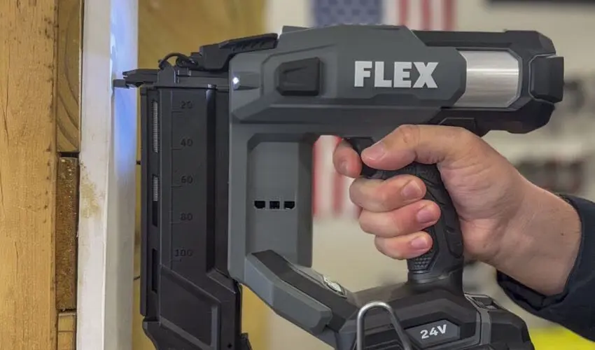 Flex 18-Gauge Brad Nailer