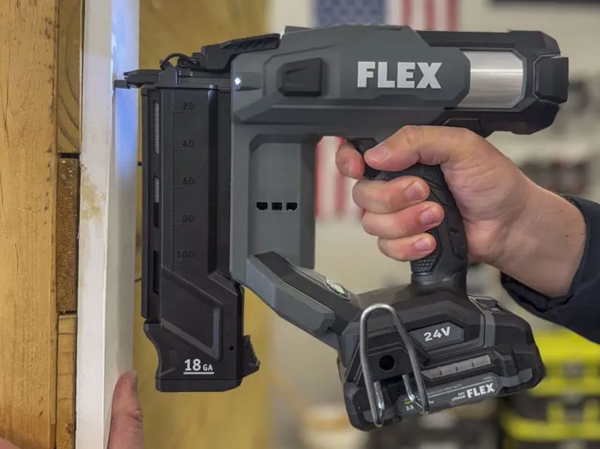 Flex 18-Gauge Brad Nailer