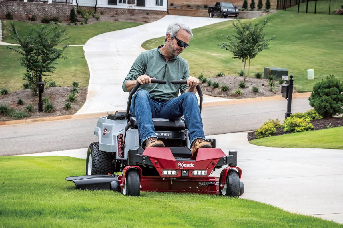 Exmark Quest V-Series Electric Zero Turn Lawn Mower