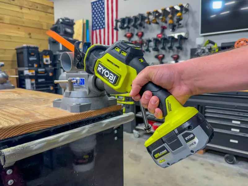 Ryobi 18V Compact One-Handed Reciprocating Saw