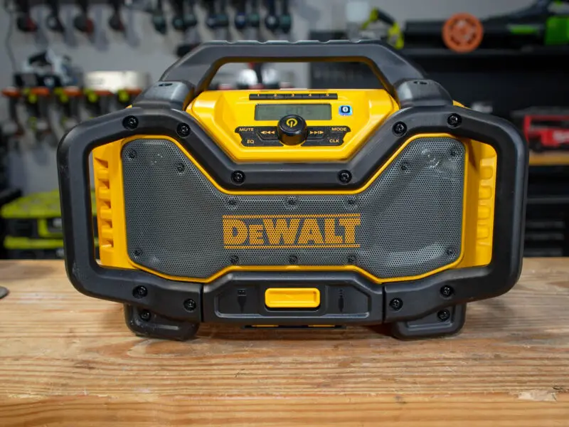 DeWalt 20V Jobsite Radio Roll Cage