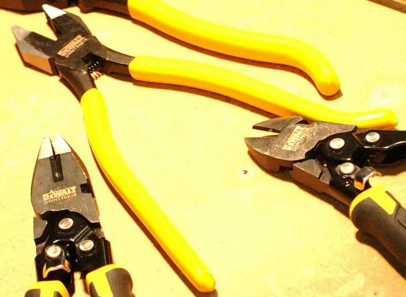 DeWalt Moving Into the Hand Tool Business