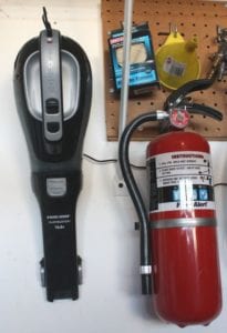 Black & Decker CHV1410B 14.4V Cordless Hand Vacuum Review