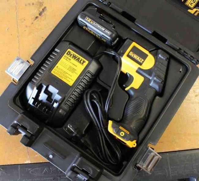 DeWalt DCT414S1 12V MAX Infrared Thermometer Kit Review