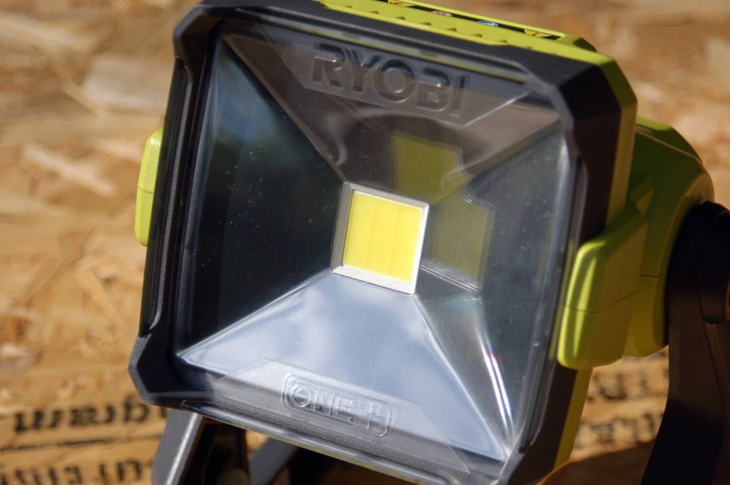 Ryobi P720 Hybrid LED Work Light - Pro Tool Reviews