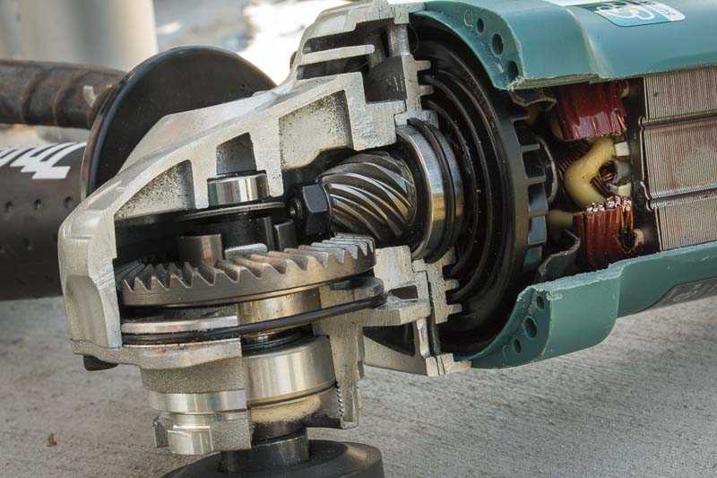 Makita 5 in. Grinder with SJS Vibration Reduction
