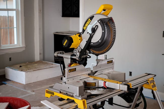 Dewalt Dws709 12 Inch Miter Saw Review Pro Tool Reviews