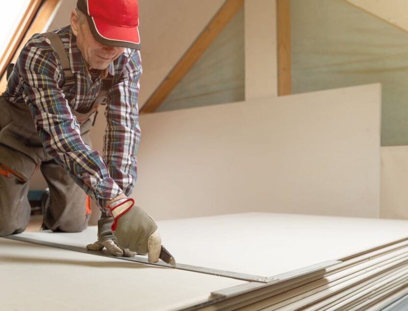 6 Best Tools for Cutting Drywall (According to the Pros)