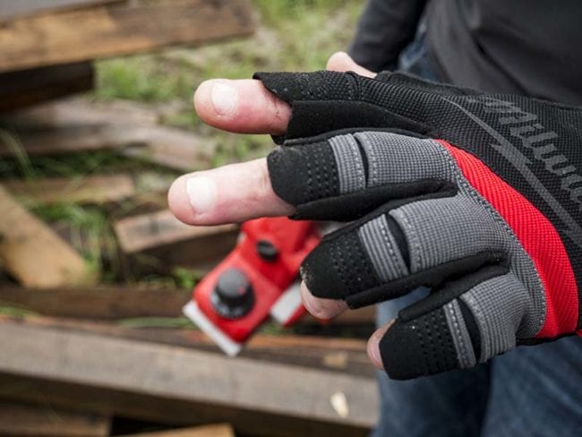 Tool Review: Milwaukee Tools SmartSwipe work gloves - MyFixitUpLife