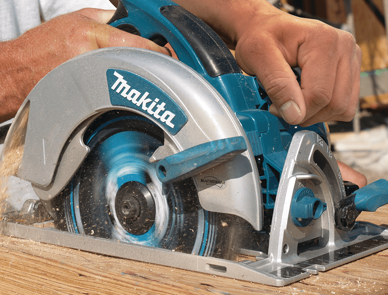 are corded circular saws better?
