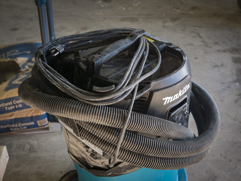 Makita VC4710 Dust Extractor Review - Pro Tool Reviews