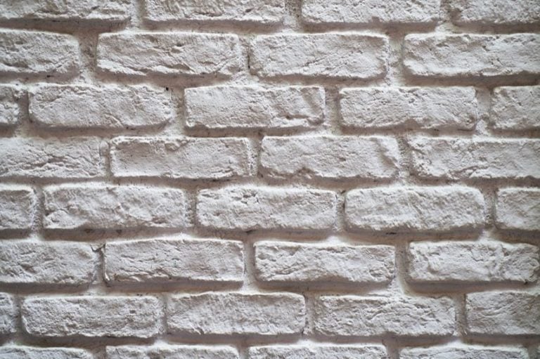 How to Remove Paint from Brick Without Ruining It - PTR