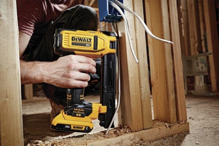 DeWalt DCN701 20V Max Cable Stapler - Pro Tool Reviews