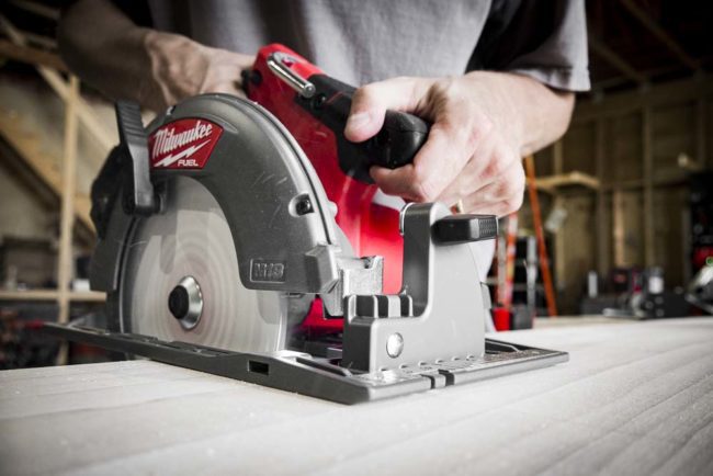 milwaukee-m18-fuel-circular-saw-2732-review-pro-tool-reviews