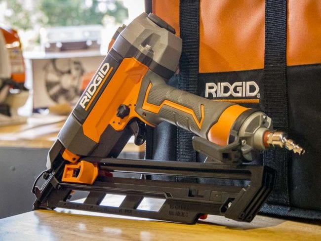 Ridgid 15-Gauge Angled Finish Nailer with Clean Drive R250AFF - PTR